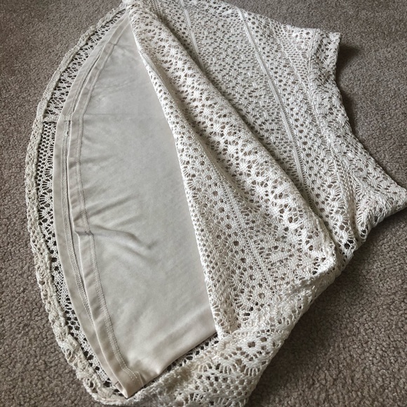 Cream skater skirt - Picture 3 of 5